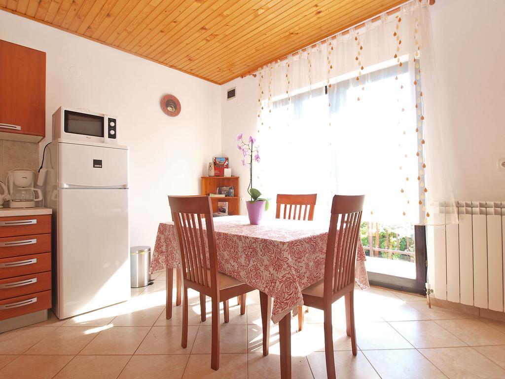 House Sandra 1430 Peresiji エクステリア 写真