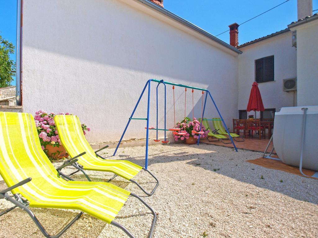 House Sandra 1430 Peresiji エクステリア 写真