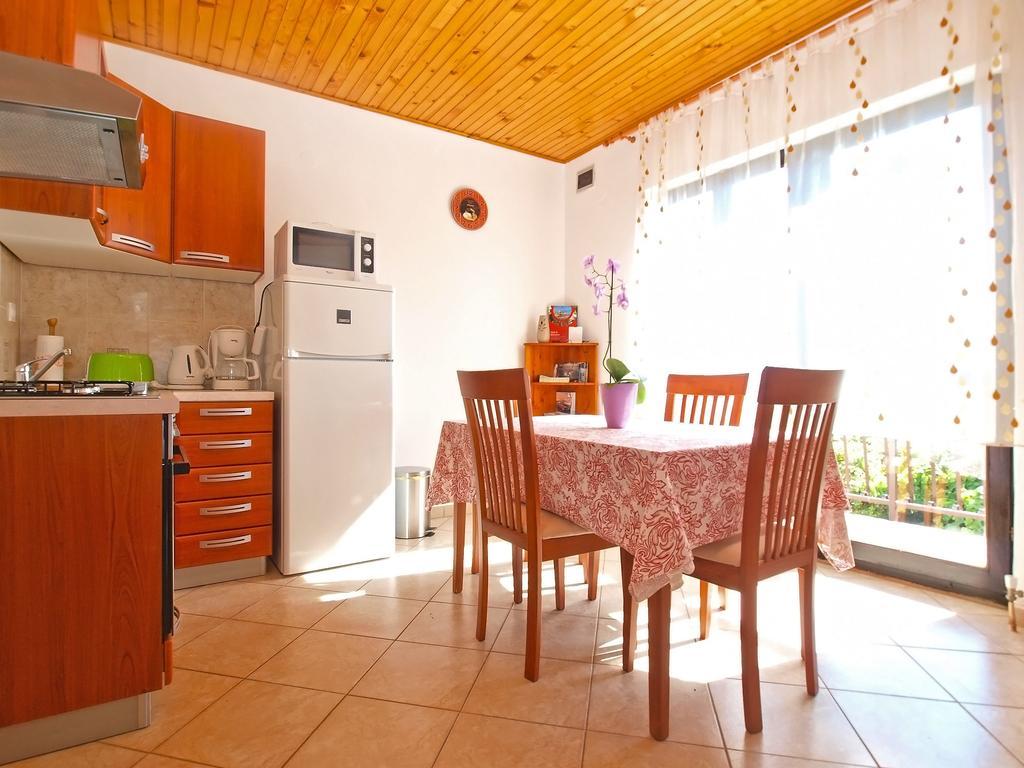 House Sandra 1430 Peresiji エクステリア 写真
